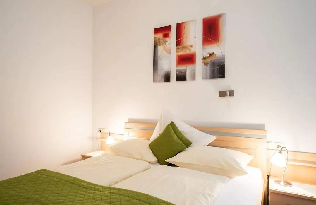 Hotel-Café-Restaurant Matzelsdorfer Hof-1